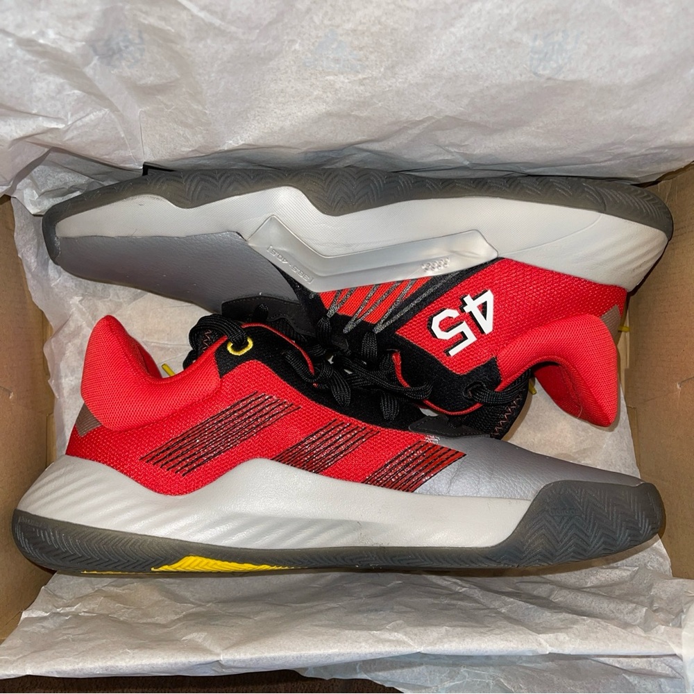 New Adidas D.O.N. Issue 1 Size 11